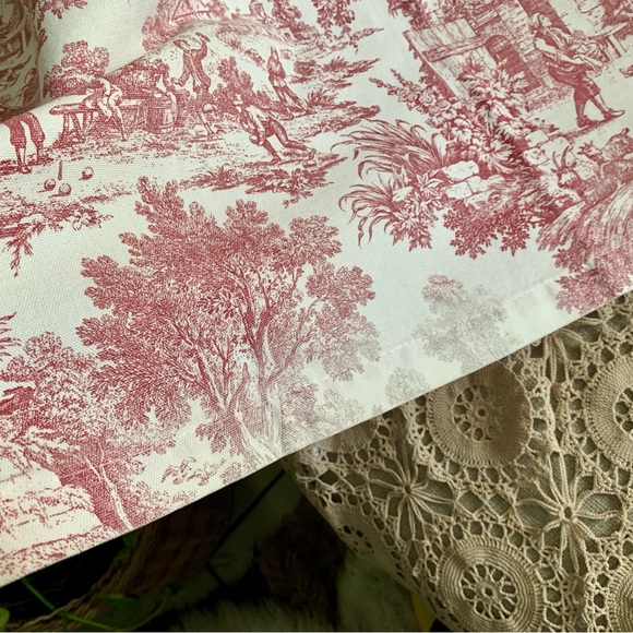 Vintage Toile French Country Life
Window Valance Red On White Rod
Pocket USA - Picture 16 of 16